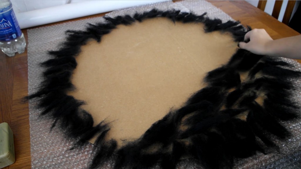 DIY Felt Cat Cave Chezlin